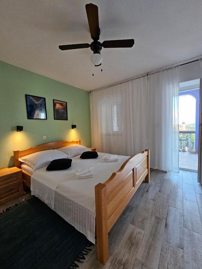 Apartman Lila Čunski Eksteriør bilde
