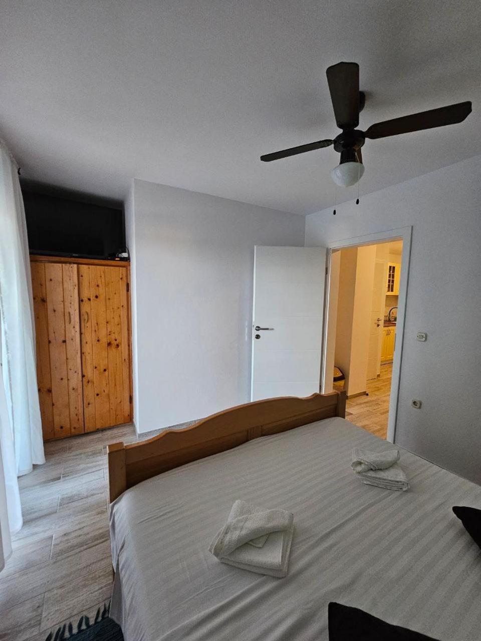 Apartman Lila Čunski Eksteriør bilde