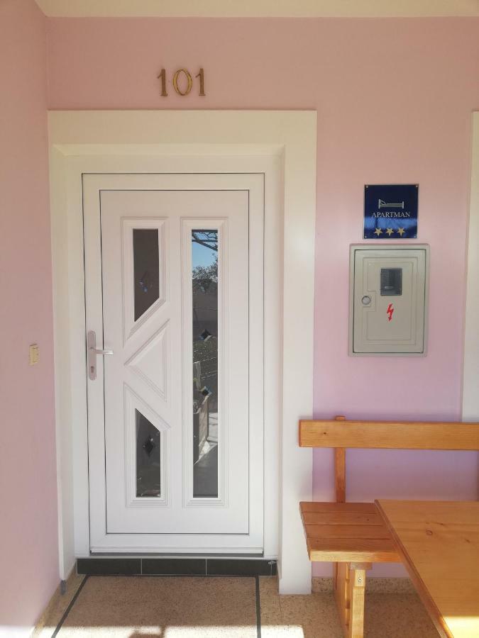 Apartman Lila Čunski Eksteriør bilde